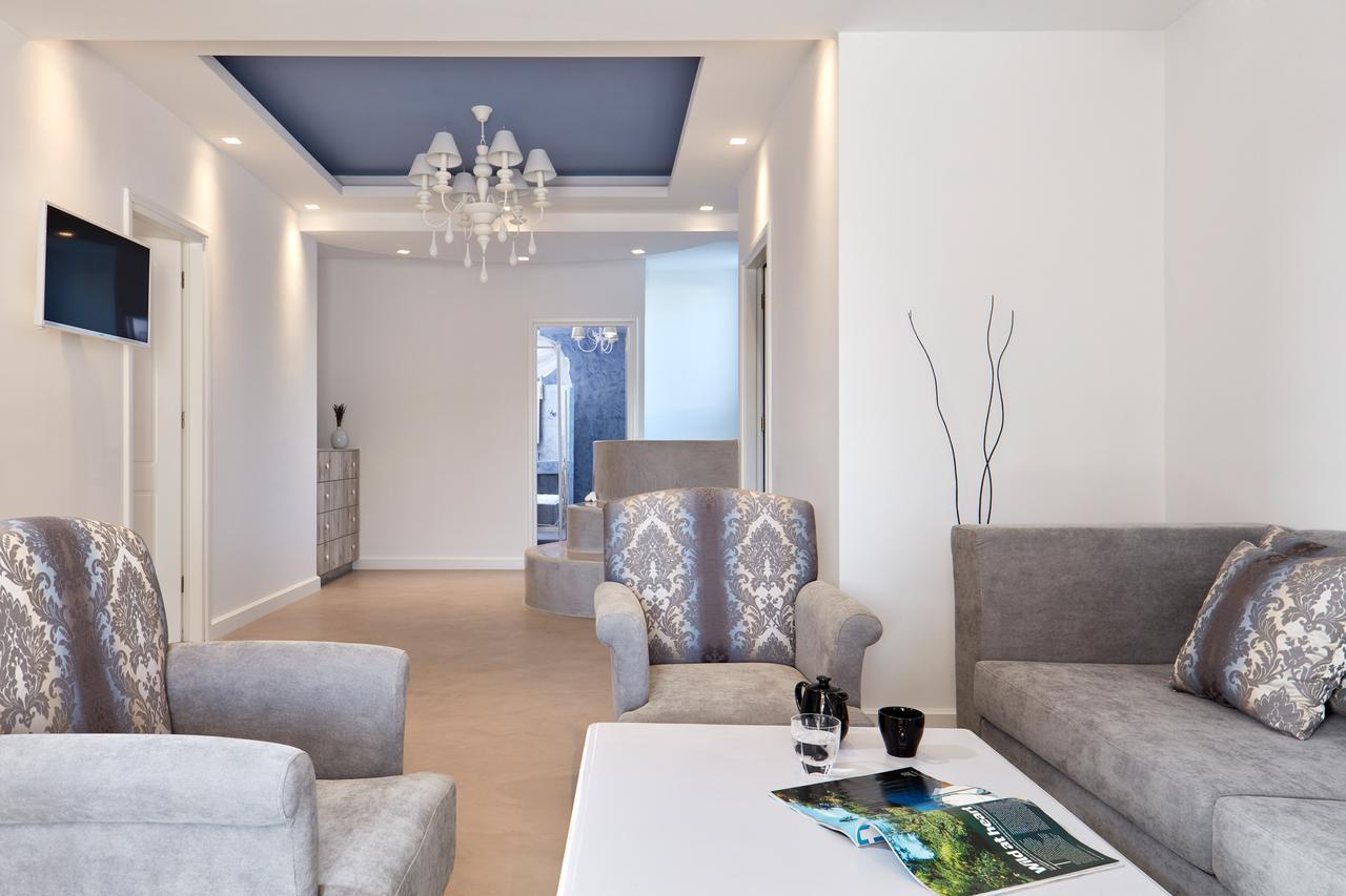 Orabel Suites Santorini (Adults Only) 佩里沃罗 外观 照片